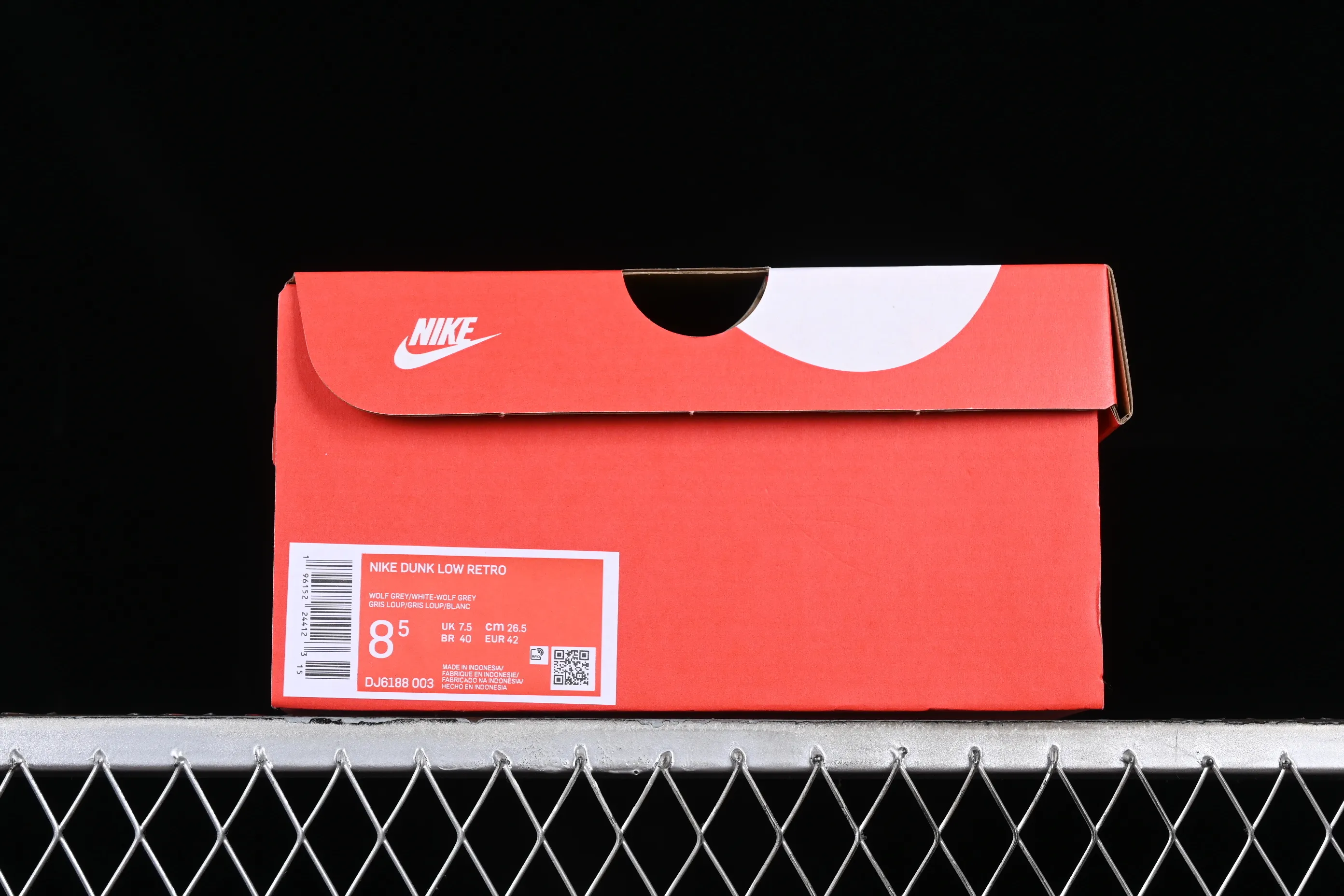 All Categories Nk SB Dunk Series Nk SB Dunk Low Low-top sneakers Nk Dunk Low Minimalist industrial-simple silver hook SB strap low-top casual sneakers DJ6188-003